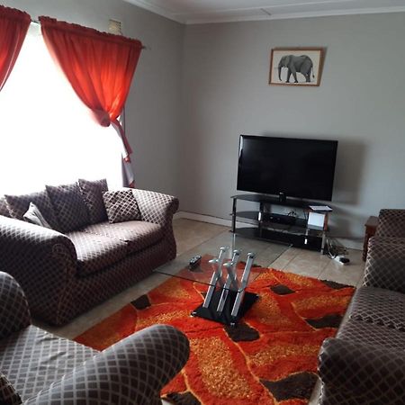 Sheilas Home Away From Home Lusaka Bagian luar foto